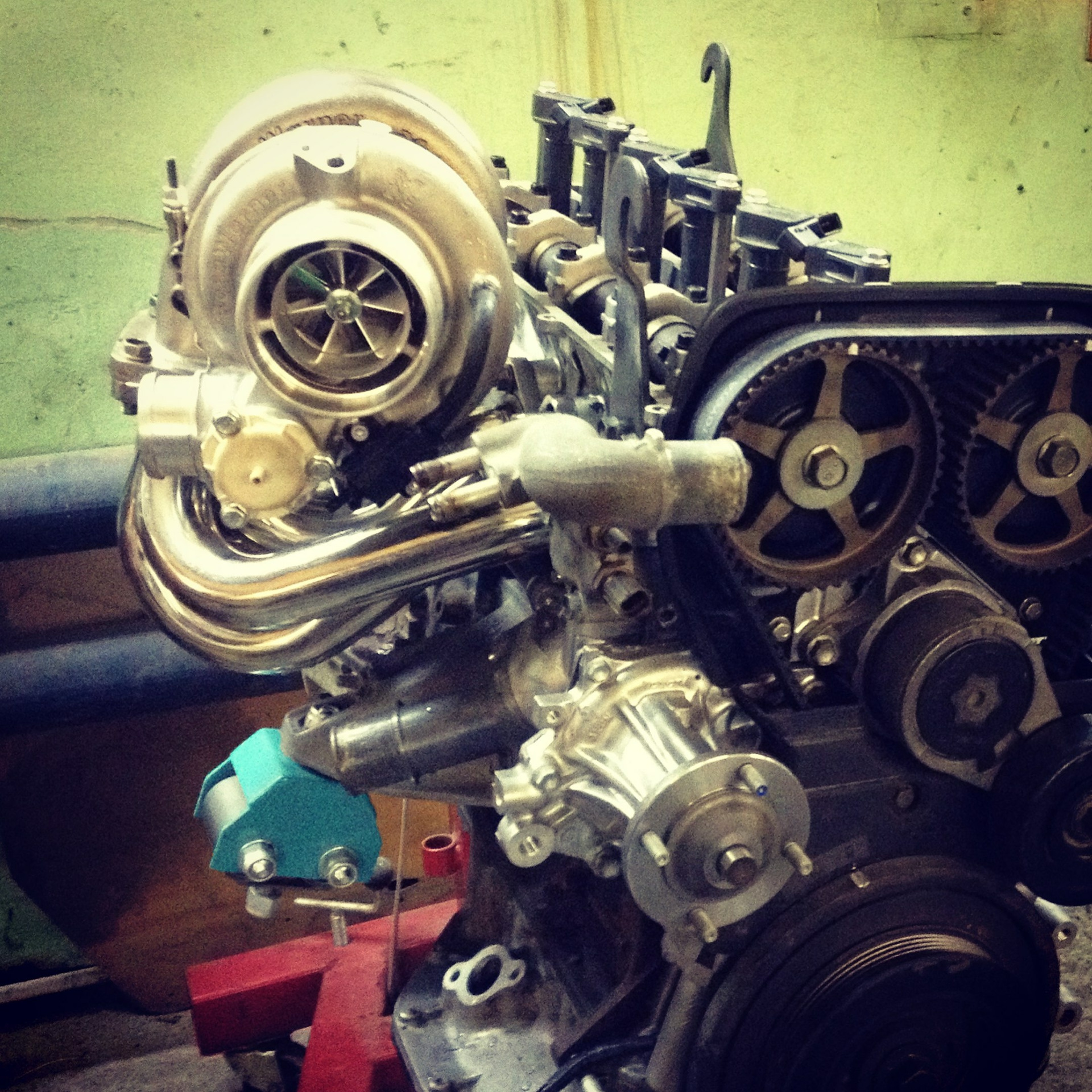 Мотор сток. Строение мотора 1jz. Постройка мотора b235r. Постройка мотора м57d3. Альфа Сток двигатель.