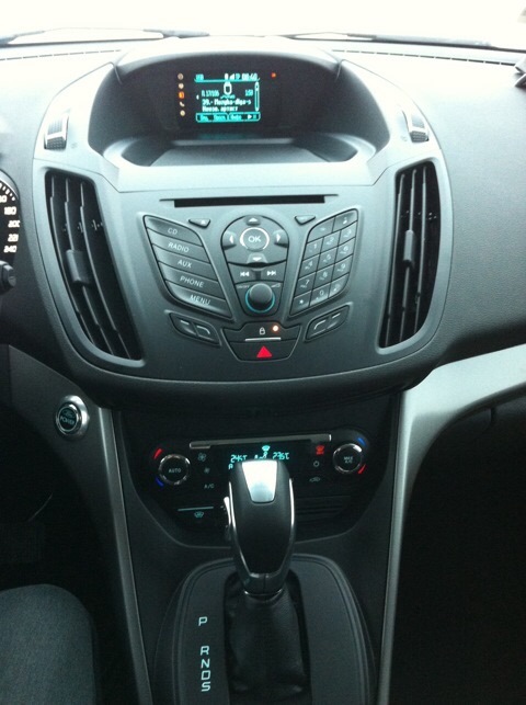 воспрос по дисплею для камеры заднего вида — Ford Kuga (2G), 1,6 л ...