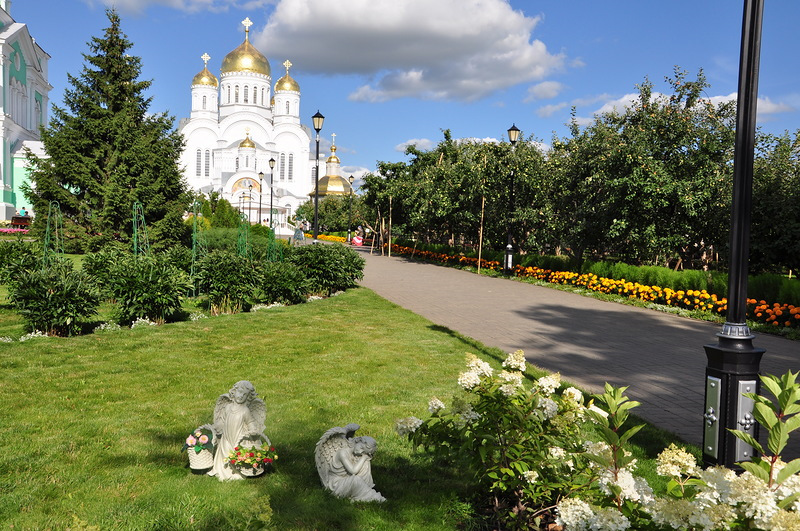 Гостиный двор александрина дивеево