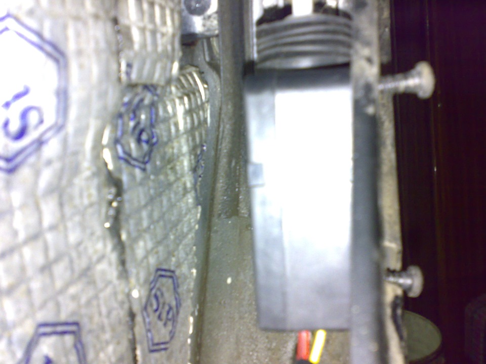 Замена электропривода замка двери — Mercedes-Benz G-Class (W463), 5 л ...