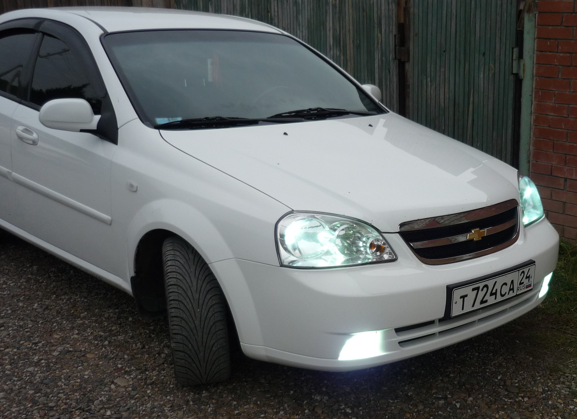 Chevrolet Lacetti White