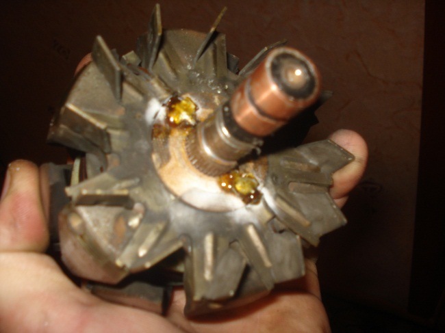 Востановил генератор с 2110 и поставил на Бочку! — Audi 80 (B3), 1,8 л ...