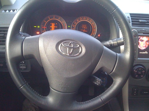 Steering wheel - Toyota Corolla 16L 2008