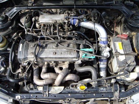 Manifold turbo downpipe installation - Toyota Starlet 13 L 1997