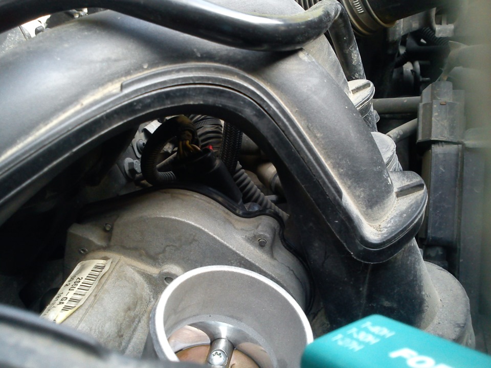 ЧИСТКА ДРОССЕЛЬНОЙ ЗАСЛОНКИ — Ford Focus Hatchback II, 1,6 л, 2009 года ...