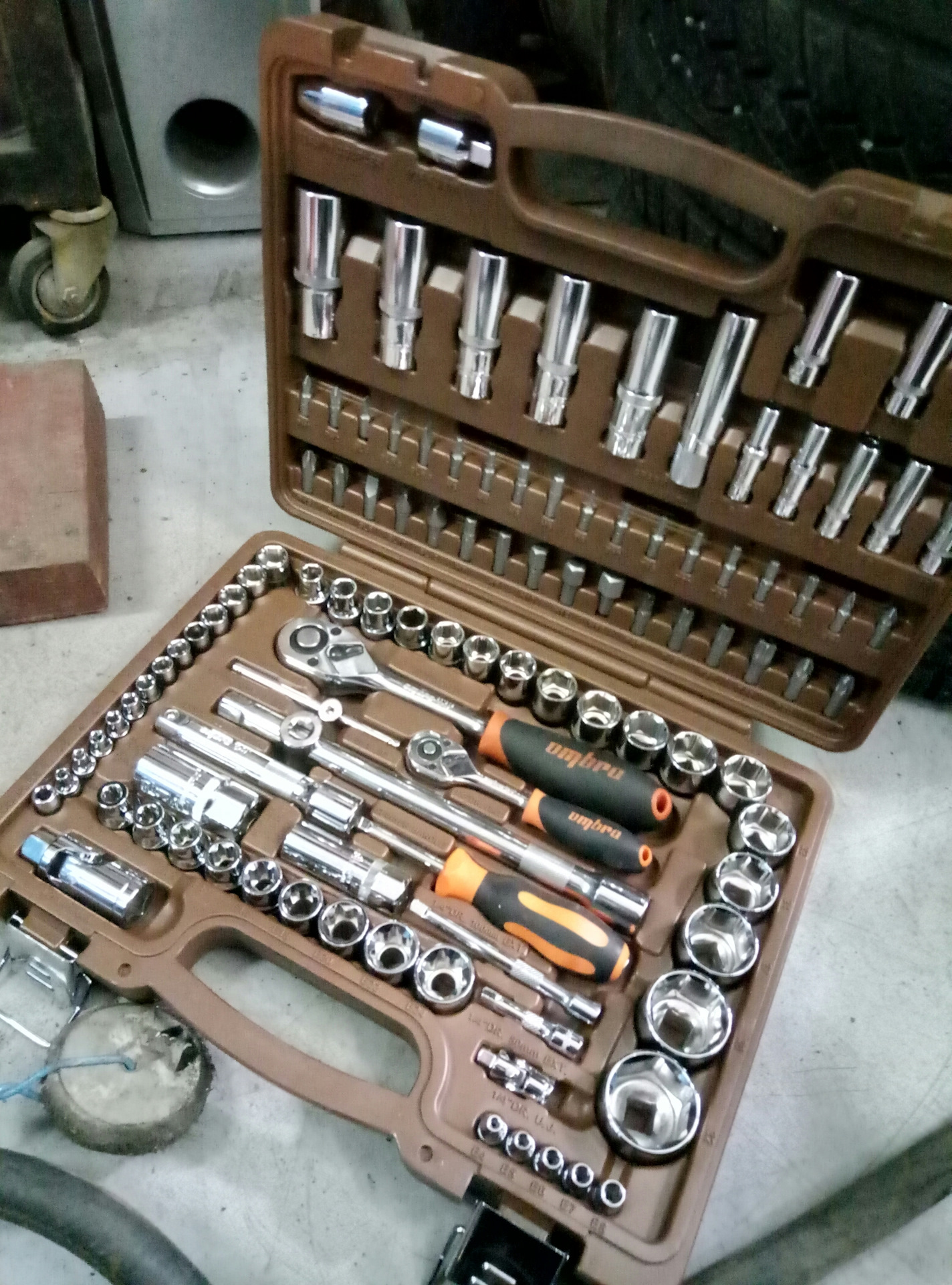 Прикупил набор инструментов — Hyundai Solaris, 1,6 л, 2015 года ...