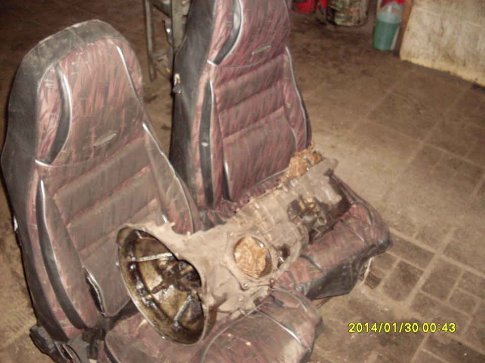 Новая коробка и сиденья от Нивы — ЛуАЗ 969, 1,4 л, 1991 года | запчасти ...