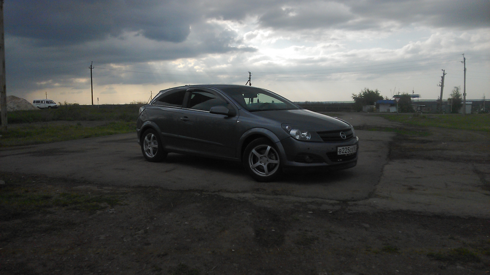 Opel Astra H GTC 1.6 бензиновый 2008 | Cosmo the German Eight на DRIVE2