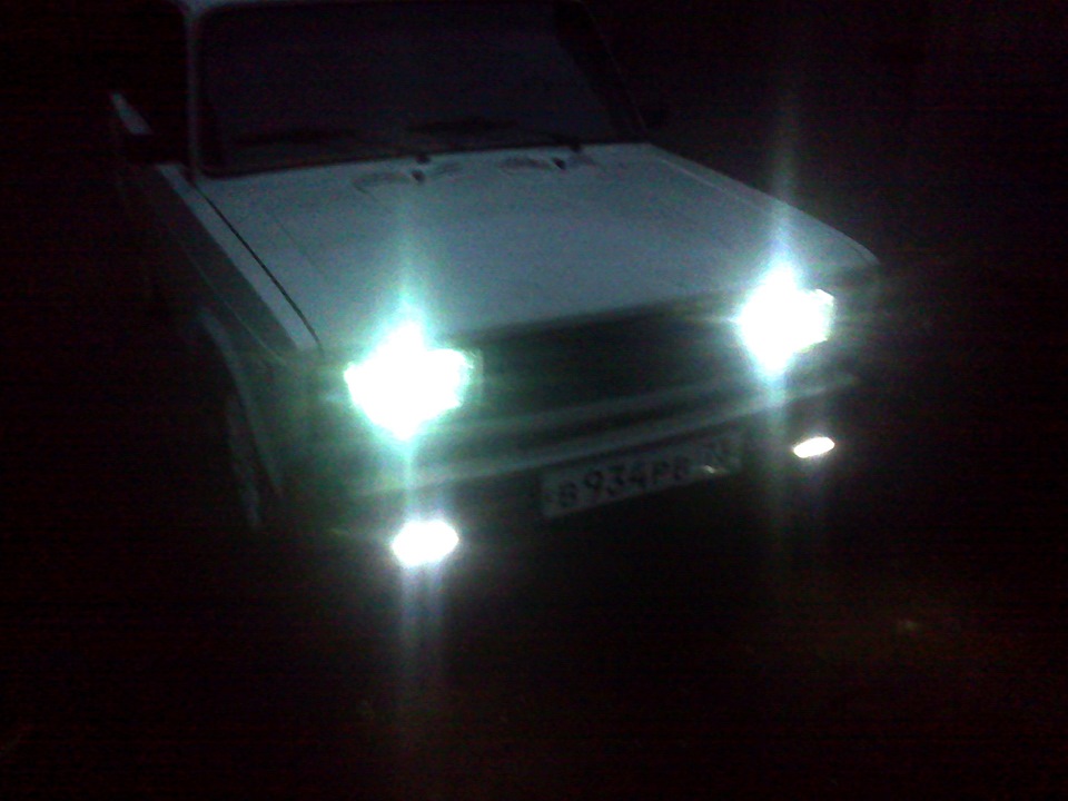 Установка ДХО(дневных ходовых огней) и диодных лампочек на габариты ...