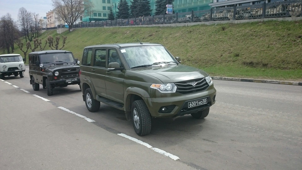 Военный уаз патриот фото