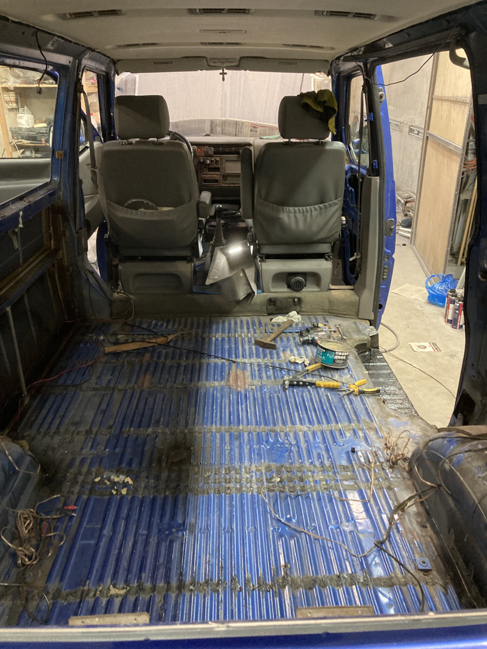 Фото в бортжурнале Volkswagen Multivan (T4)