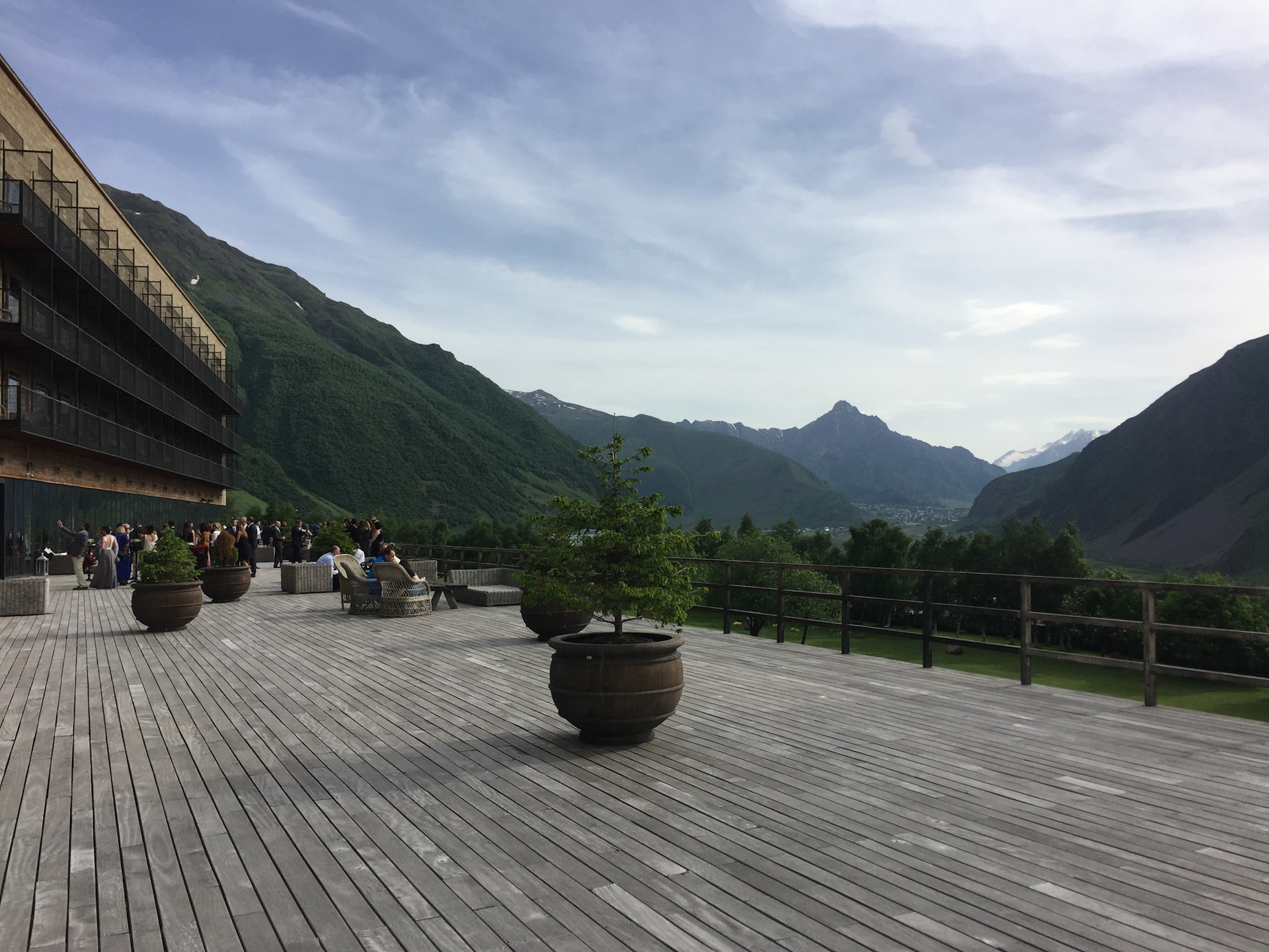 Rooms Hotel Kazbegi Гергети