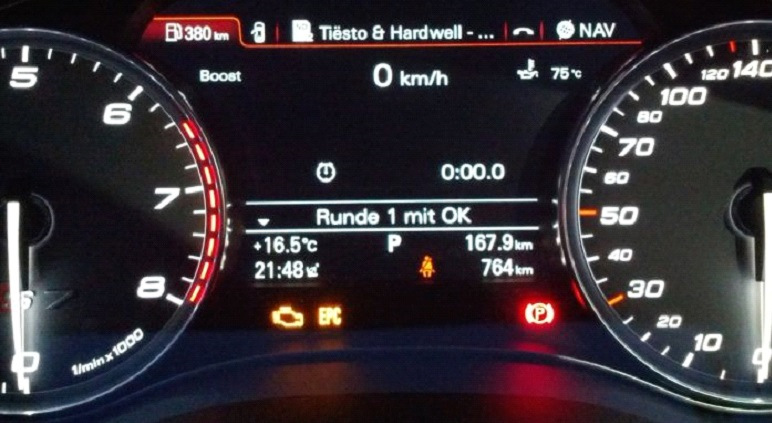 Ауди а6 температура масла. Audi a6 c7 отображение Boost. Система Fis Audi. Ауди с русифицированной системы навигации. Ауди а6 с7 температура масла на приборной панели.