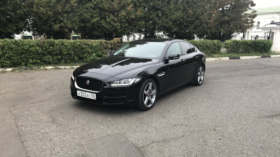Jaguar XE Black  2.0D AWD 🇷🇺