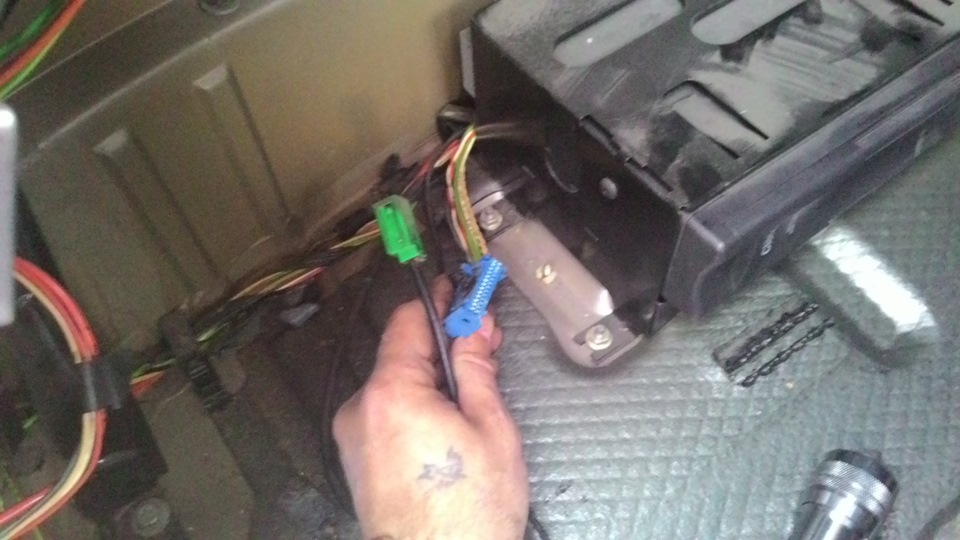 74222e2s 960 Как открыть багажник пежо 607