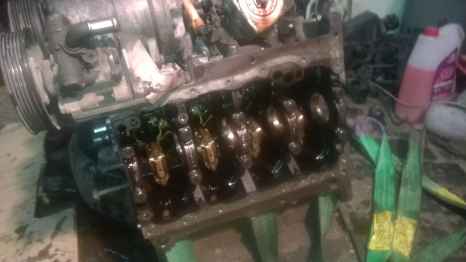 замена коренных и шатунных вкладышей (2 этап) — Volkswagen Golf Mk4, 1 ...