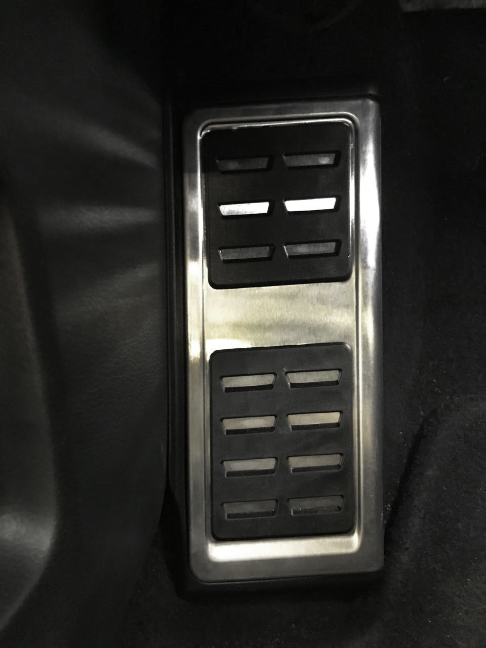 Оригинальная подставка под ногу — Volkswagen Polo Hatchback Mk5, 1,4 л ...