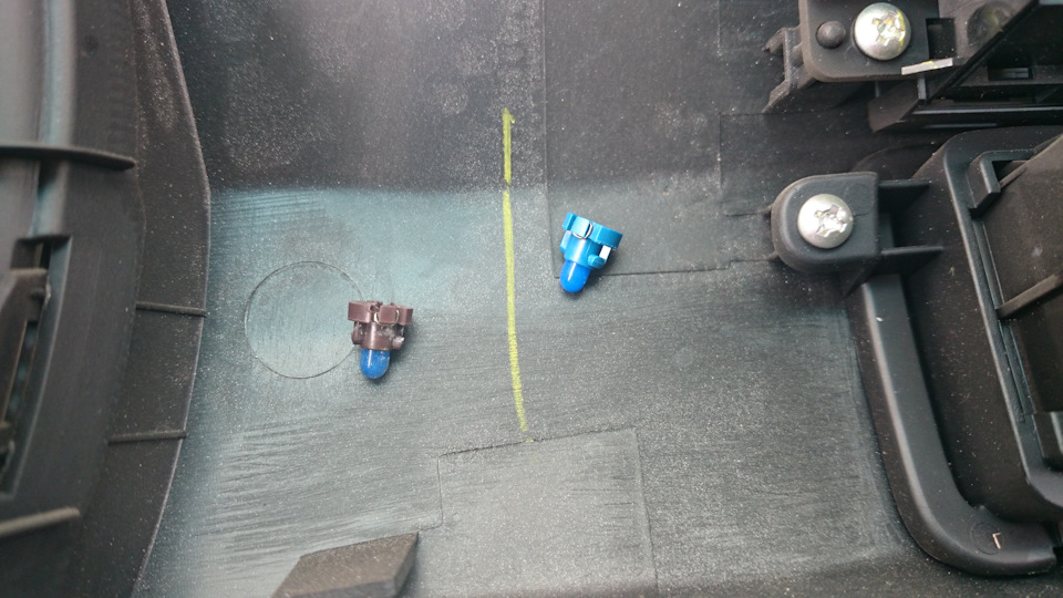 Слева старая, справа новая — Honda Civic 4D (8G)