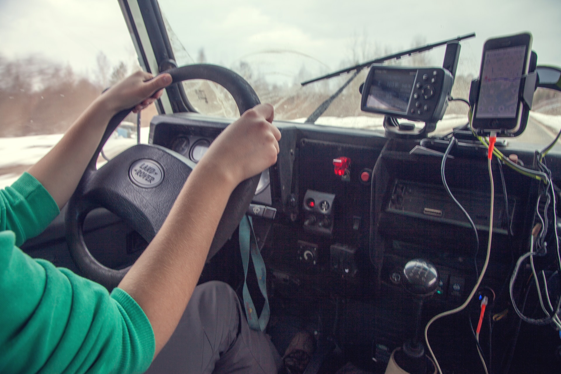 Дорога на Байкал. Москва — Пермь — Land Rover Defender, 2,5 л, 2000 ...