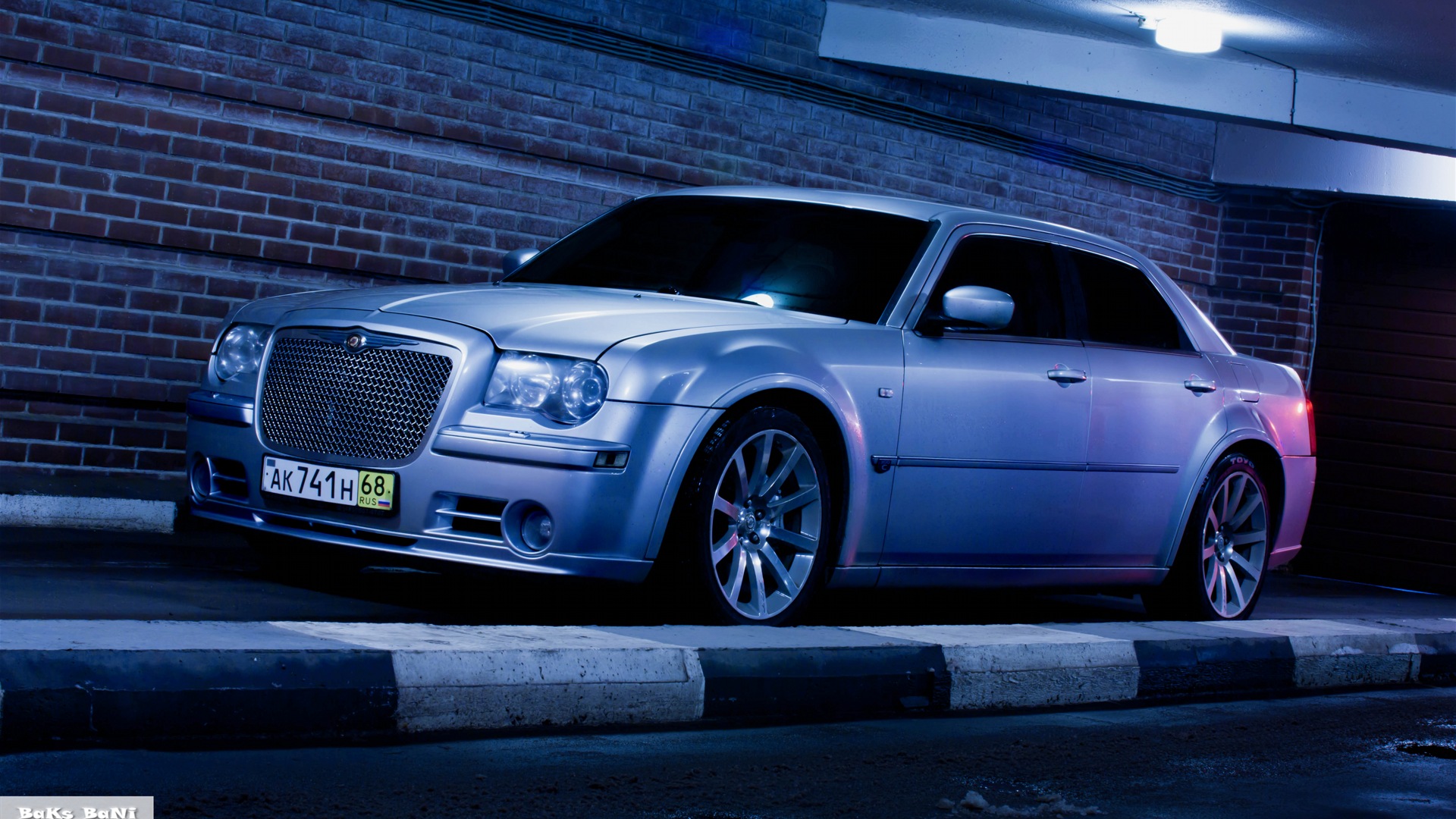 Р¤РёРѕР»РµС‚РѕРІС‹Р№ Chrysler 300c