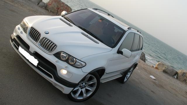 BMW x5 белый перламутровый