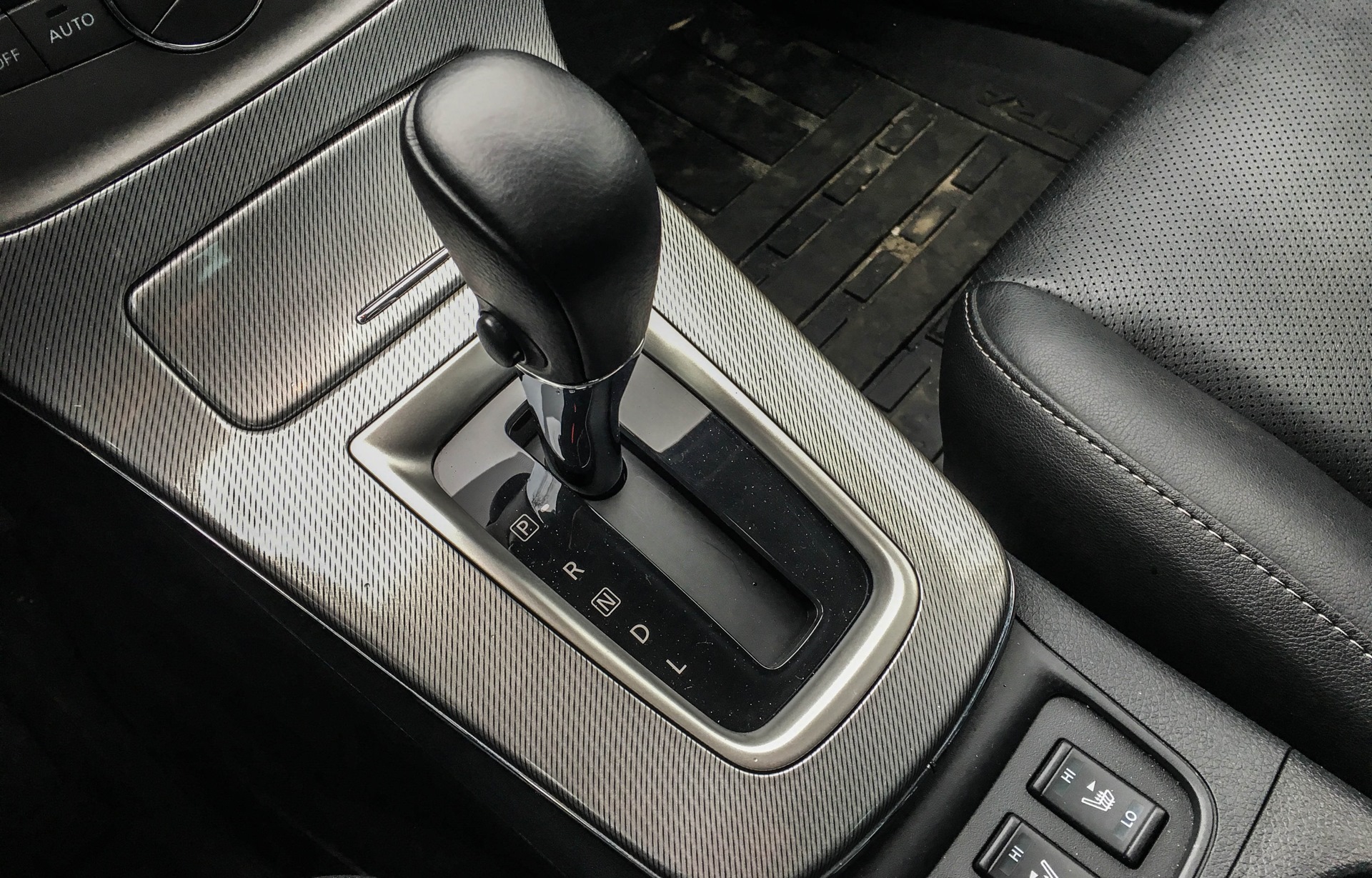 Ниссан сентра вариатор. Nissan sentra акпп вариатор. Nissan sentra 1994. Nissan sentra ручка акпп. Хендай солярис 1 рестайлинг 1.