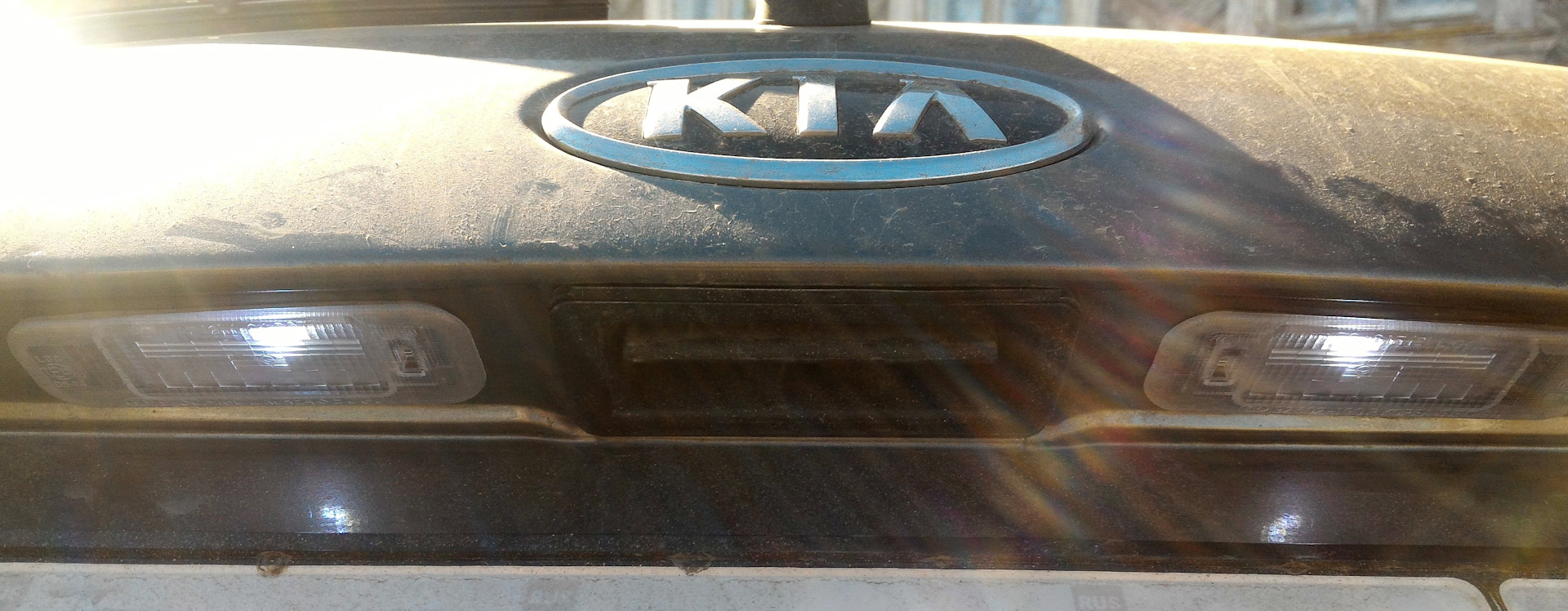 Плафоны подсветки номера — KIA Rio 5-door (2G), 1,4 л, 2010 года ...