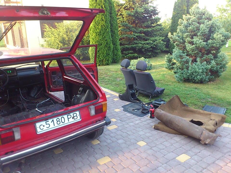 Разборка авто для начала реставрации… — Volkswagen Golf Mk1, 1,6 л ...