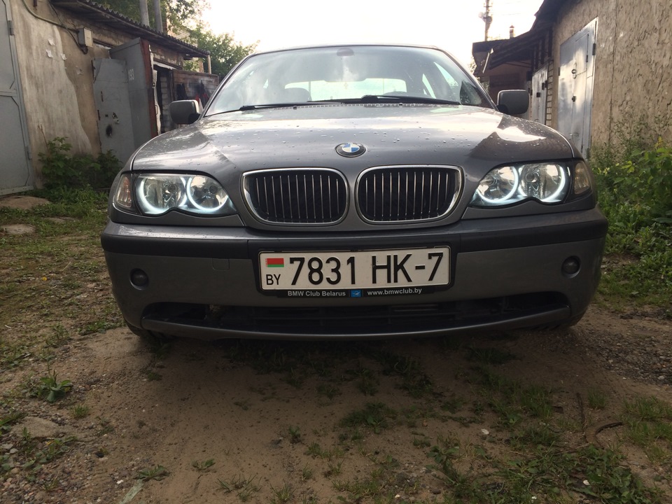 BMW 3 ангельские глазки