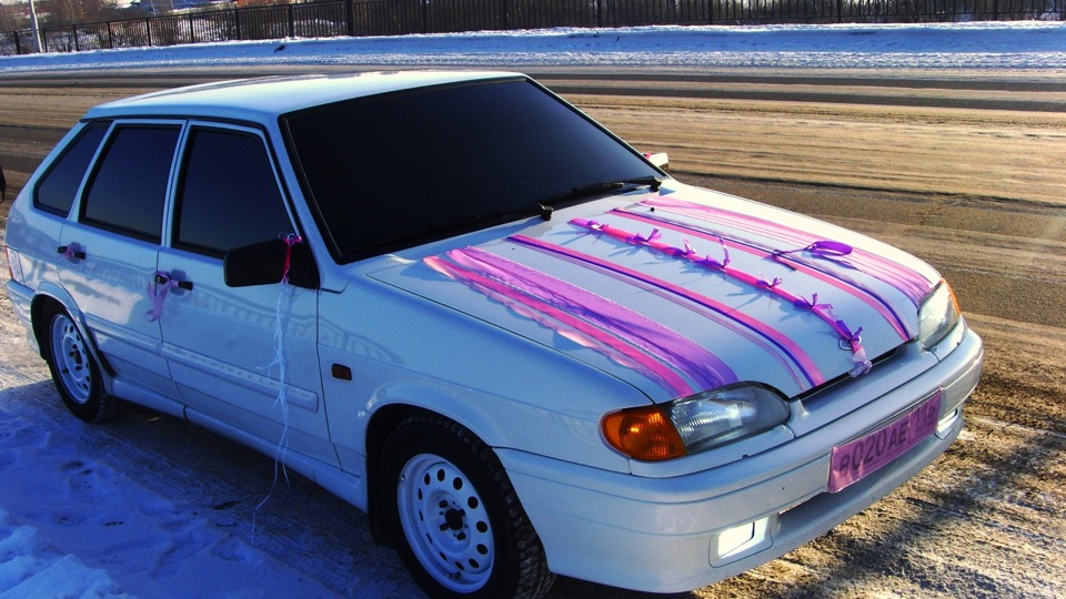 960 ваз 2114 белая с черной крышей