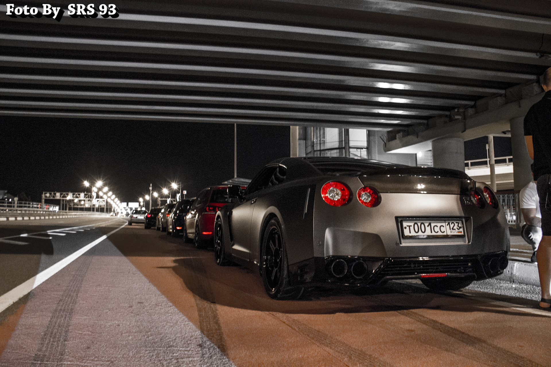 Nissan GTR r35 ночью