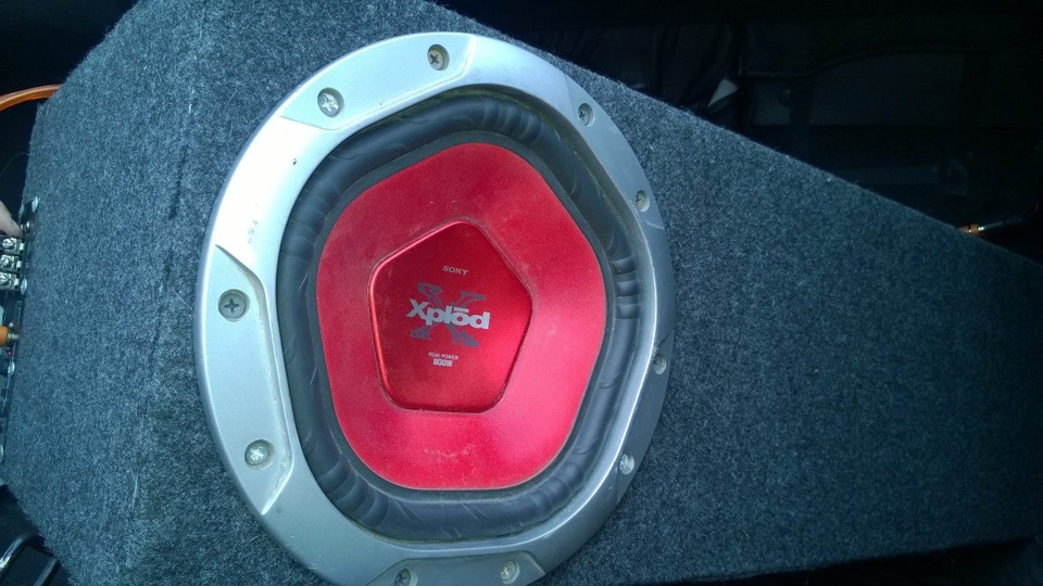 Саба стар. Сабвуфер Sony xplod 1100w. Сабвуфер Sony xplod 1100w красный. Сабвуферный динамик сони xplod. Сабвуфер Sony xplod активный.