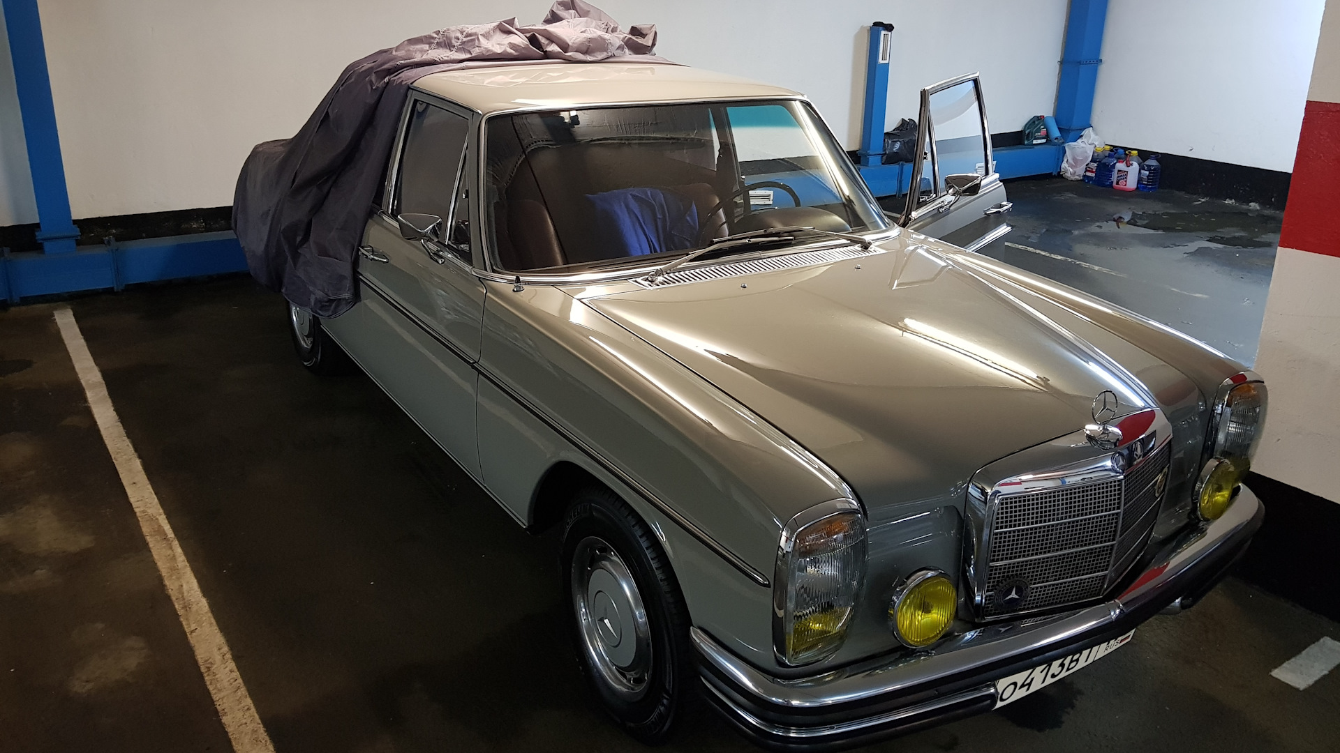 Mercedes-Benz W114 2.3 бензиновый 1969 | Немец на DRIVE2