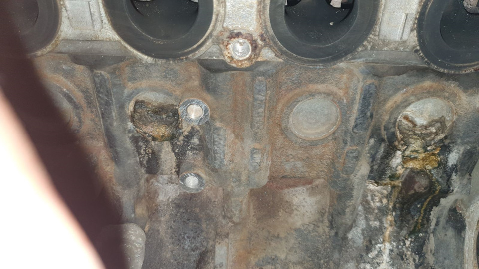 Замена заглушек блока цилиндров (ТО ТОРМОЗНОЙ СИСТЕМЫ) — Mitsubishi ...