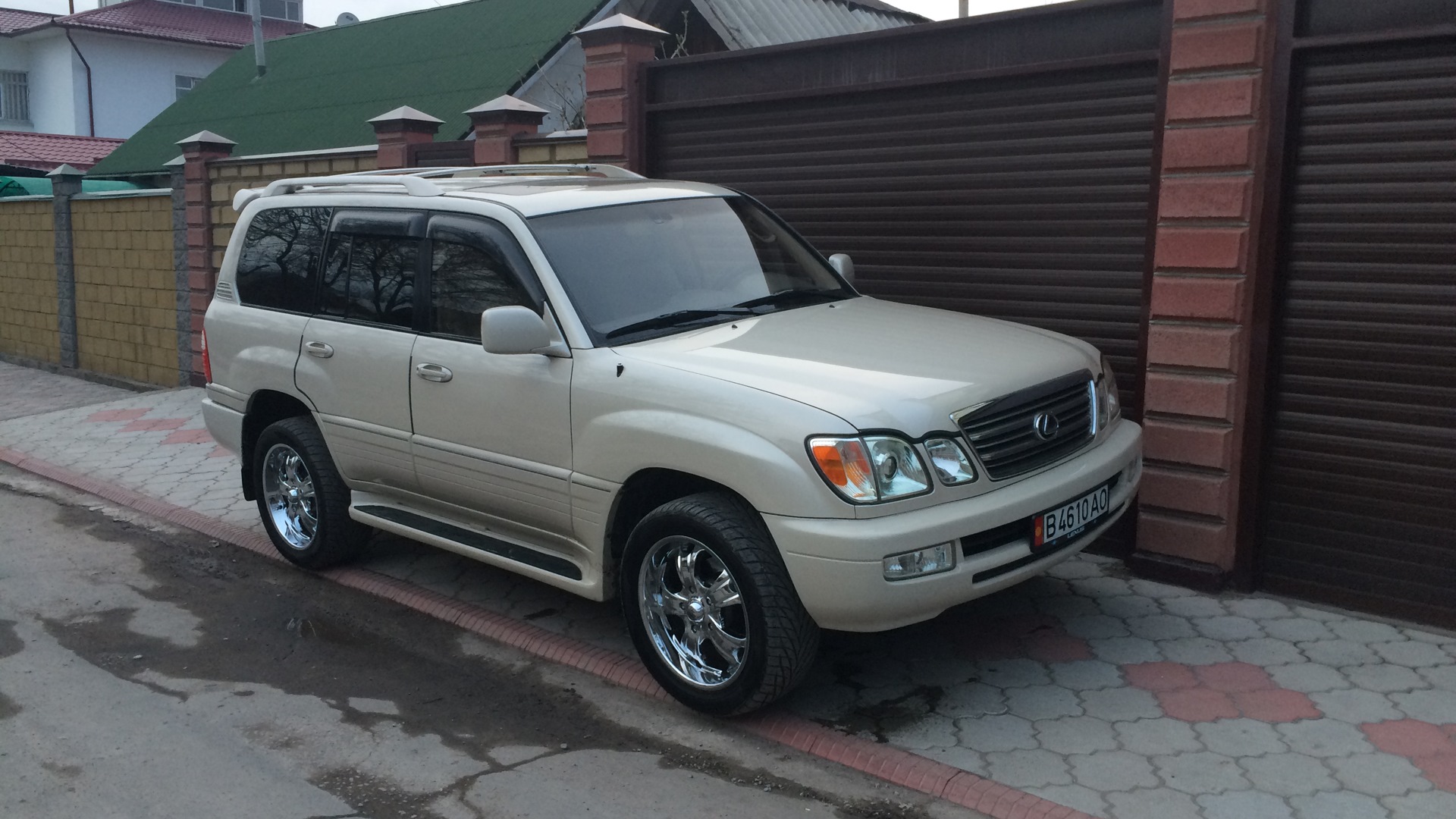 Lexus LX (UZJ100) 4.7 бензиновый 2003 | Большой...Надёжный... на DRIVE2