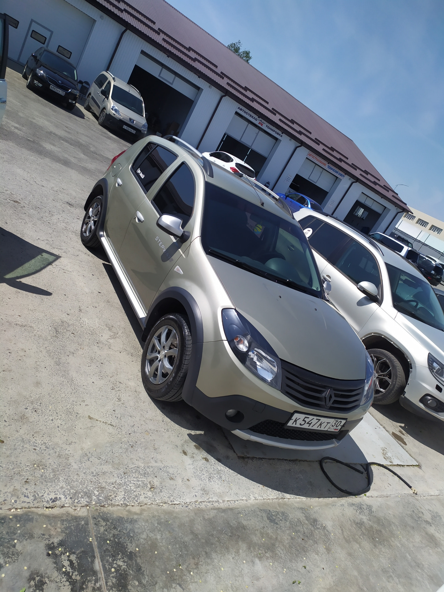 Магги диета до и после. Лореаль больше чем шампунь. Проект для женщин преображение названия. Преображение фильм ужасов. Ярослав брин жена.