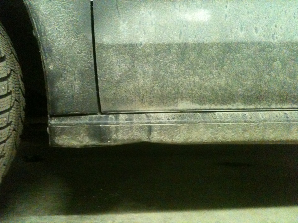 Замял(((((( — Volkswagen Polo Sedan, 2013 года | кузовной ремонт | DRIVE2