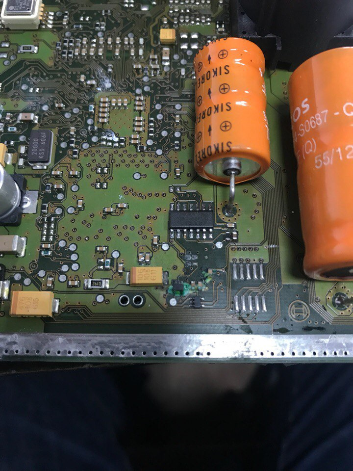 ремонт блока управления двигателя от Audi Q7 4.2 Bosch MED9.1.1 Чтение