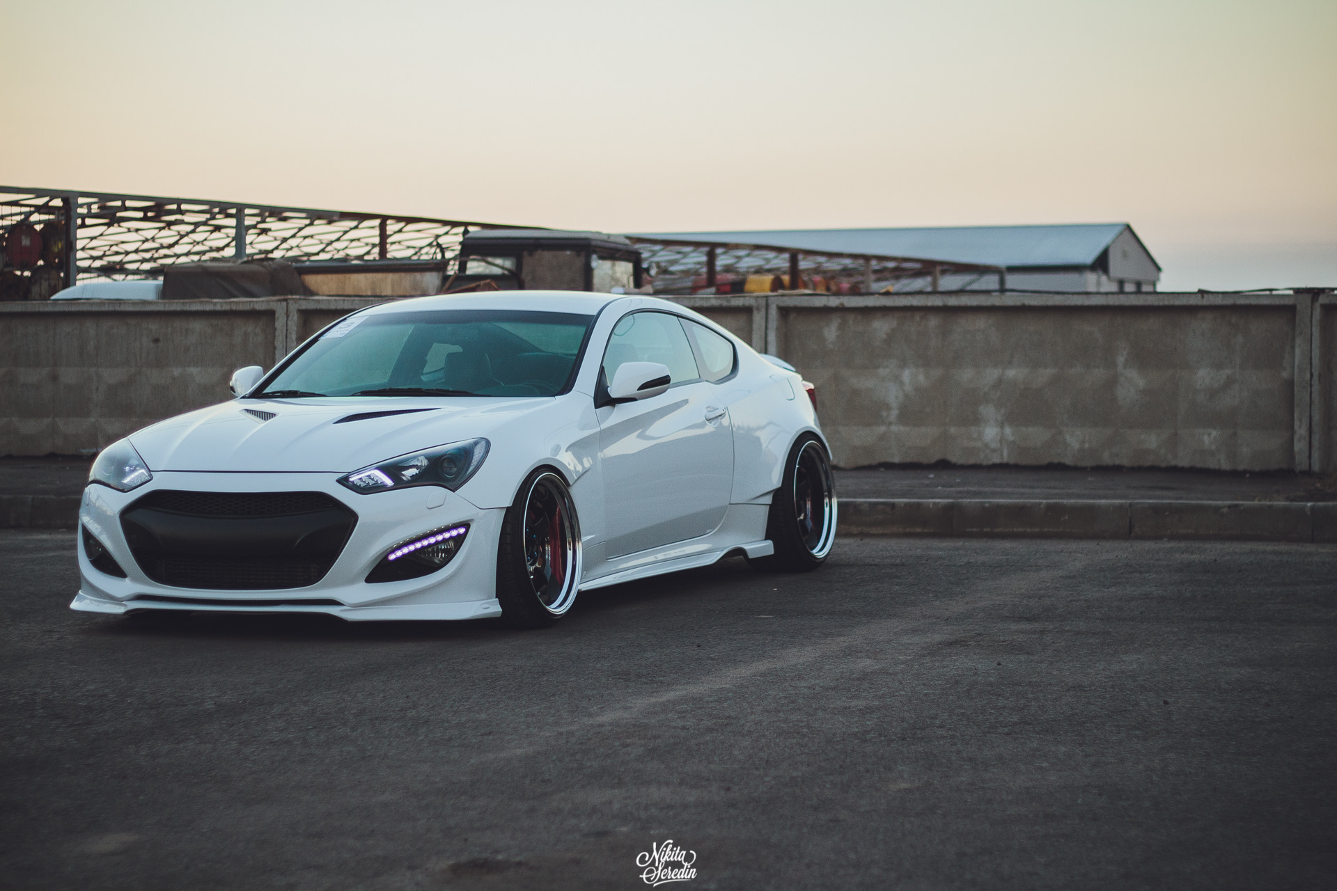 Hyundai Genesis Coupe stance