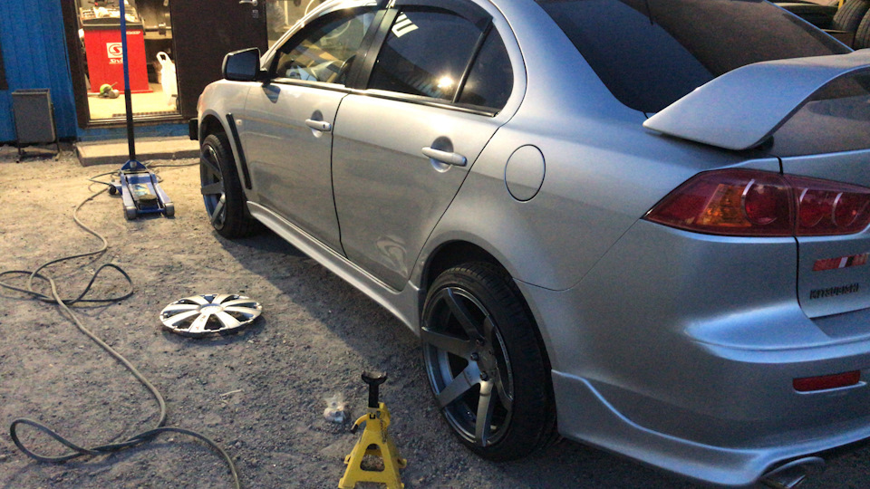 1. Летний комплект колес. — Mitsubishi Lancer X, 2 л, 2008 года ...