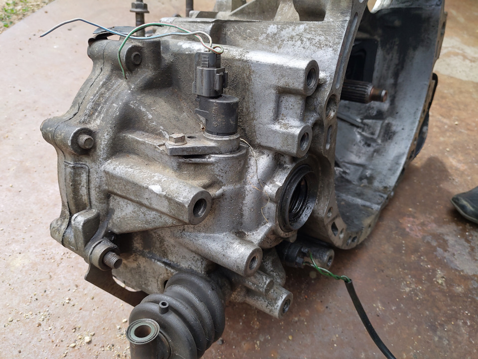 33. Установка МКПП от mazda 323f ba 2.0 v6 в mazda mx3 2.5 v6. Замена ...