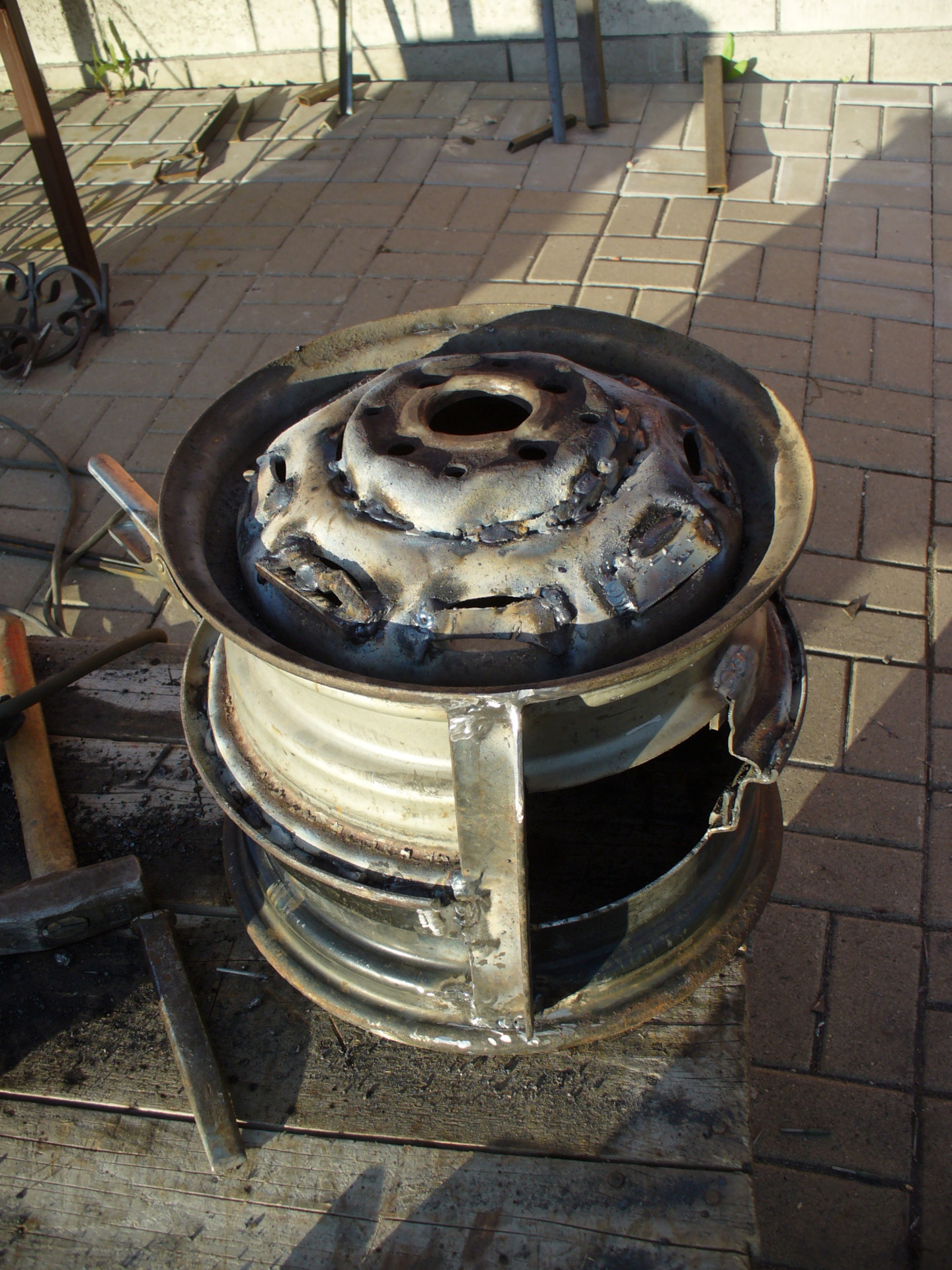 Печка под казан из автомобильных дисков своими руками фото