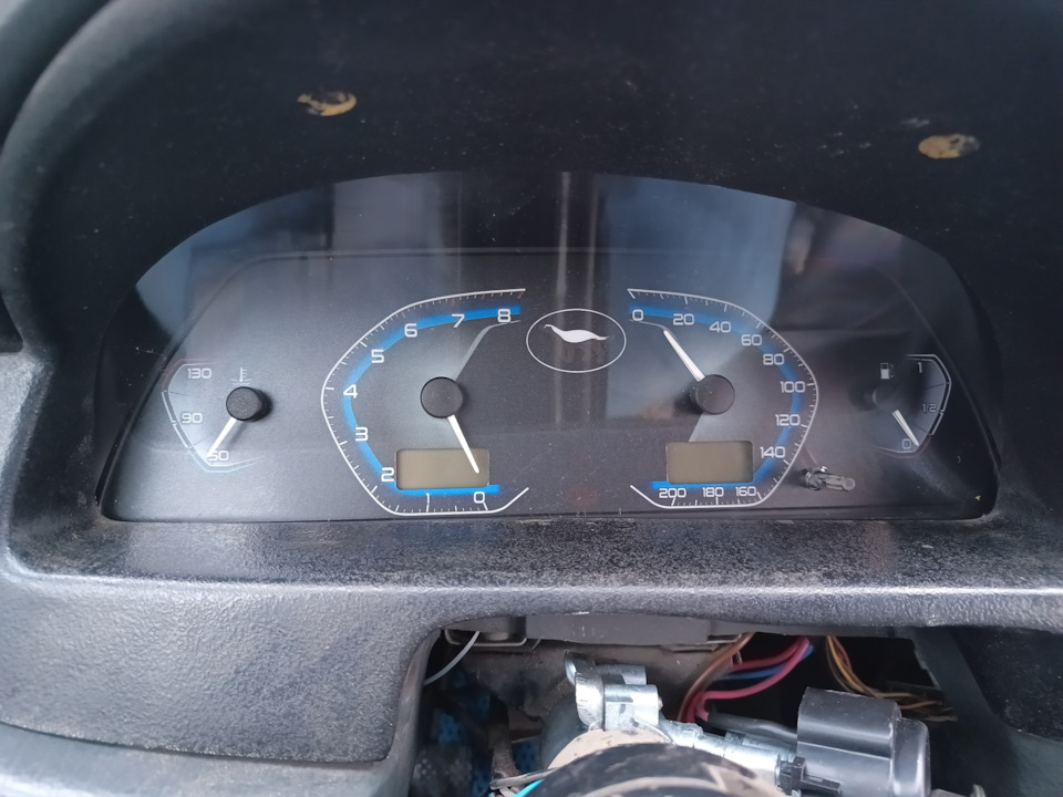 щиток приборов механика водителя т72. панель будущего. кабина механика водителя бмп 2. электронная панель управления ph7400. щиток управления механика водителя бтр 80.