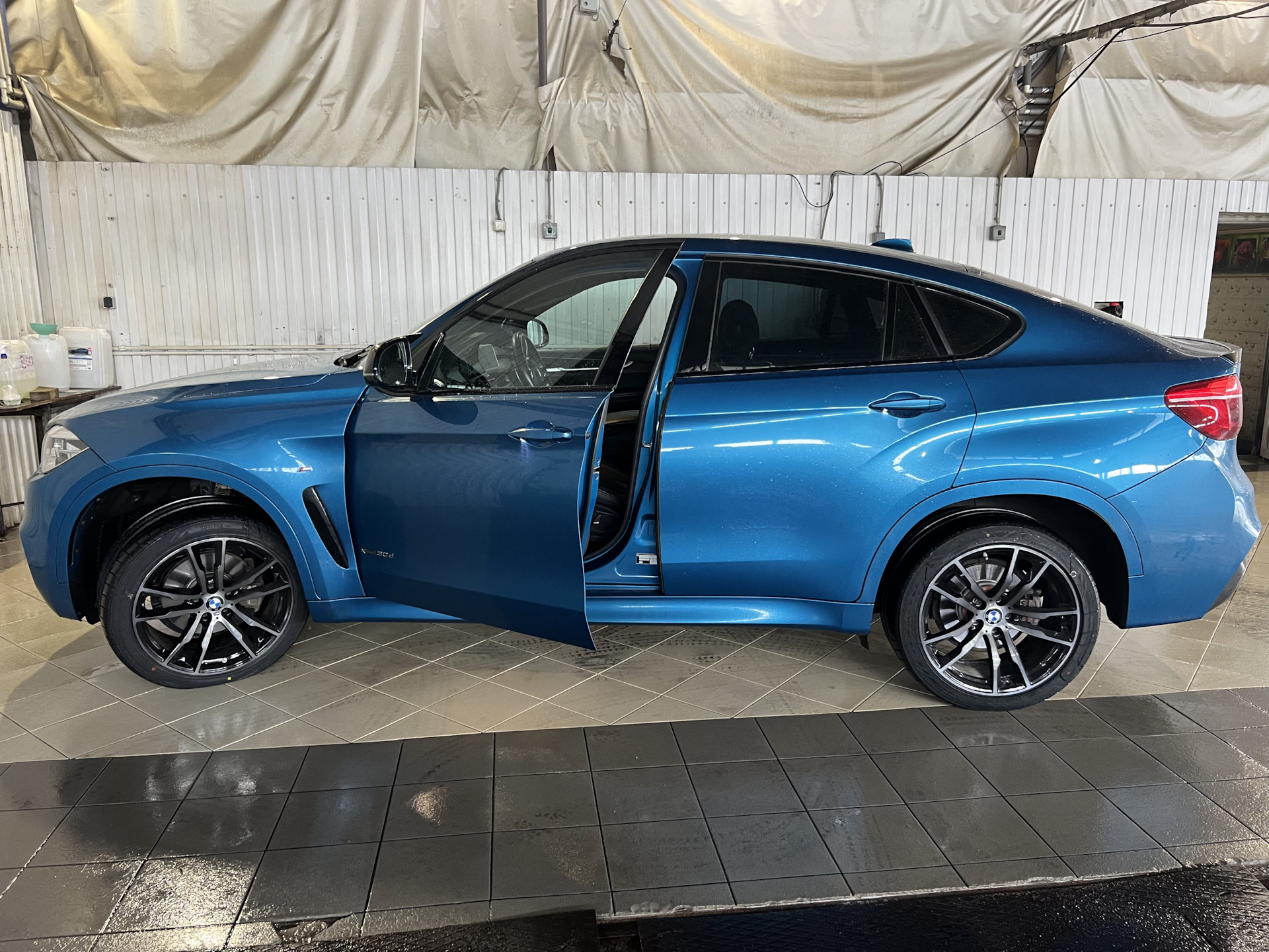 Колеса — BMW X6 (F16), 3 л, 2019 года | колёсные диски | DRIVE2