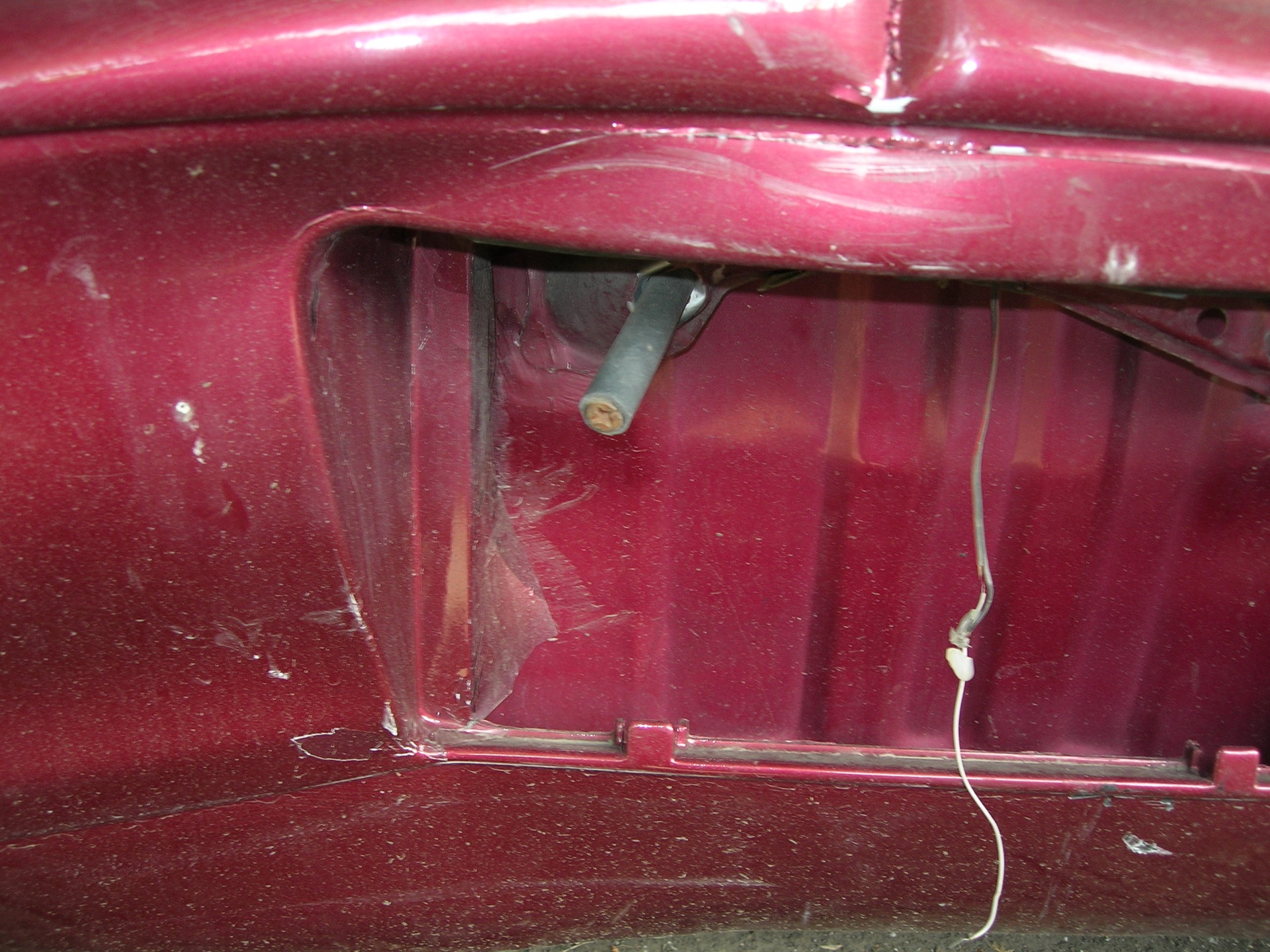 damage - Toyota Carina 18 L 1996