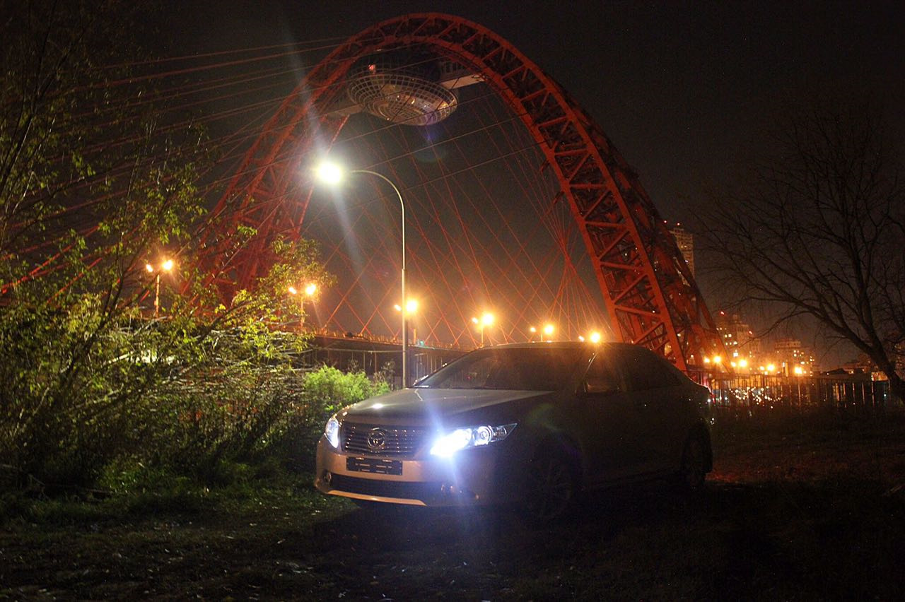 Тачки новосибирск. Ночной Новосибирск из машины. Новосибирск ночной вид из авто. Красивые места в Новосибирске ночью на машине. Новосибирск ночью из машины.
