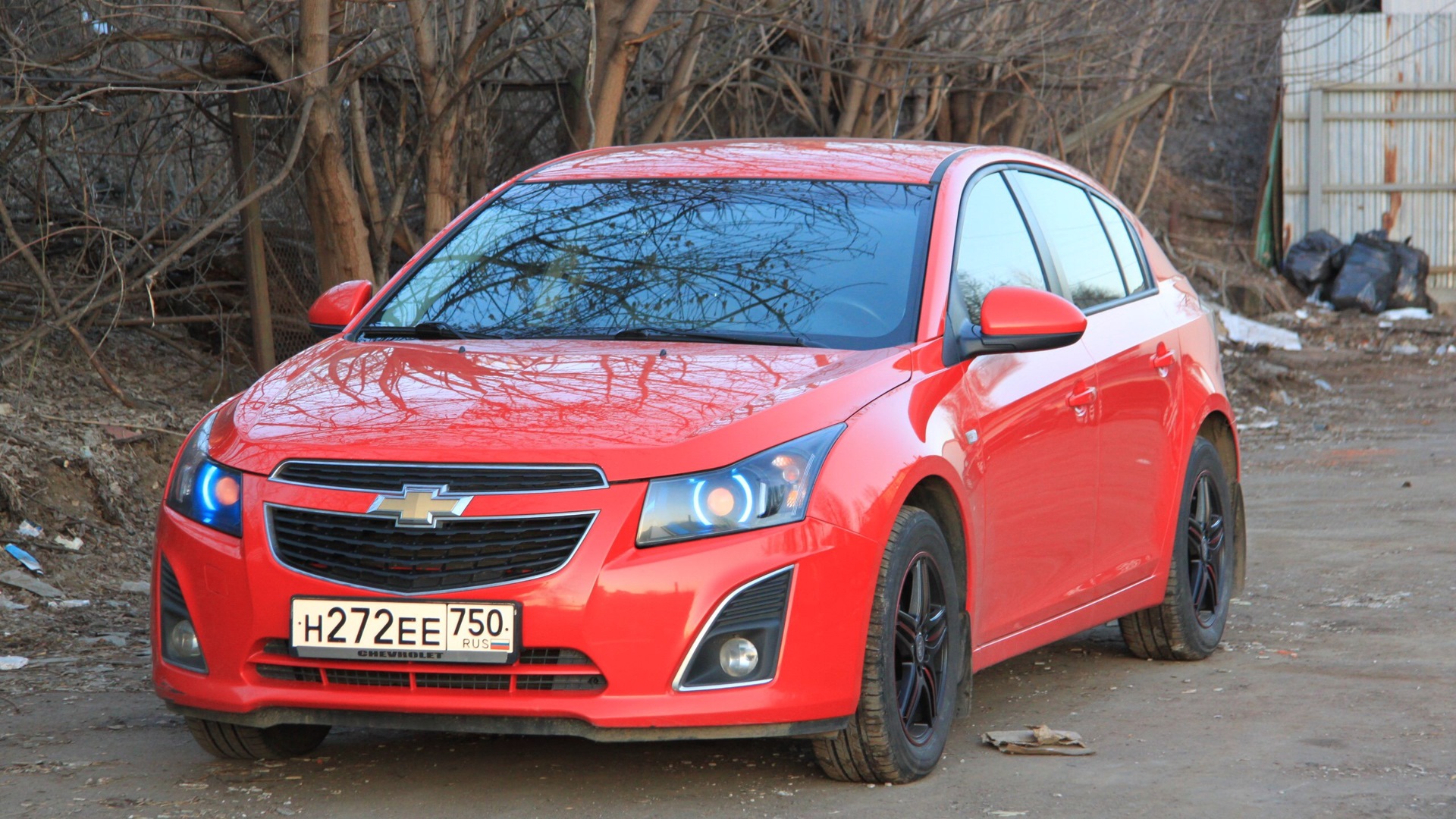 Chevrolet Cruze Red