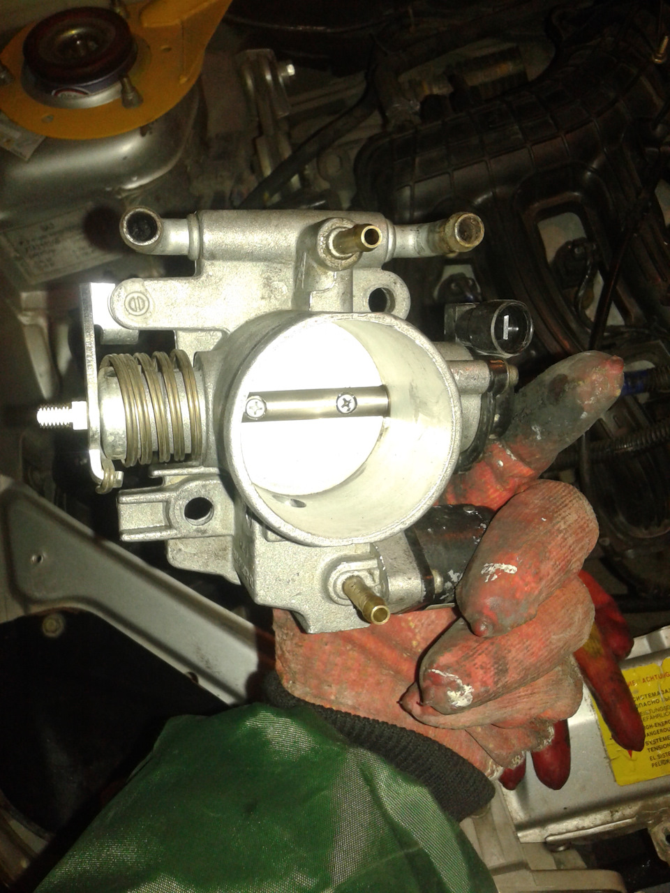 Чистка дроссельной заслонки и ВОПРОС — Lada 21124, 1,6 л, 2008 года ...
