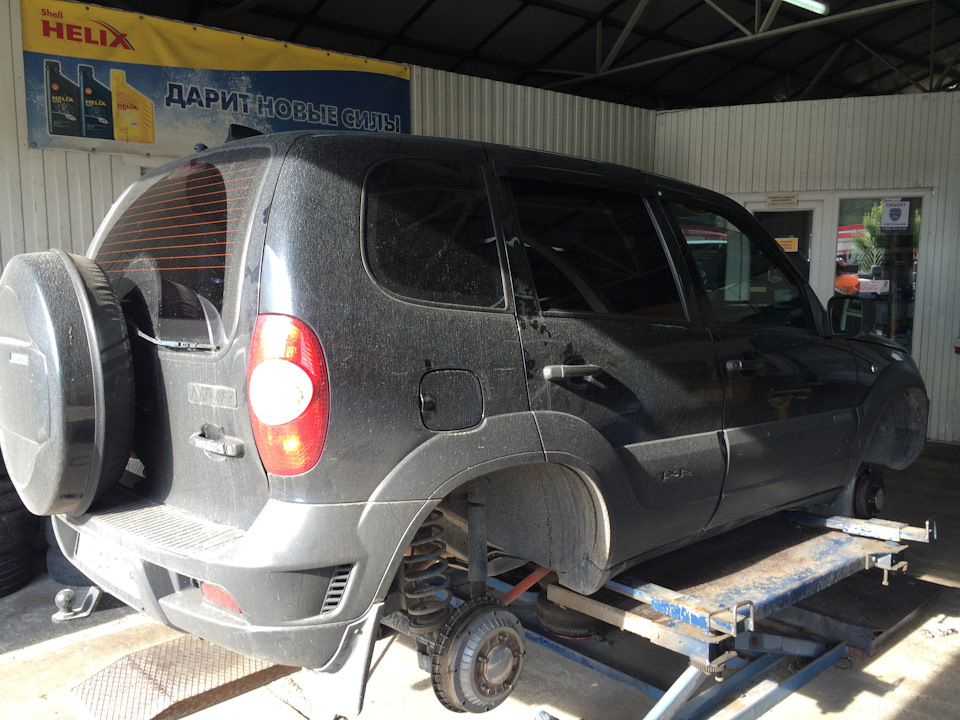 Смена резины и снова максис! — Chevrolet Niva, 1,7 л, 2011 года | шины ...