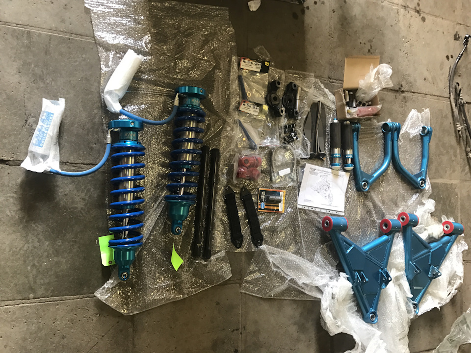 Разложил первую партию — Toyota Tundra (II)